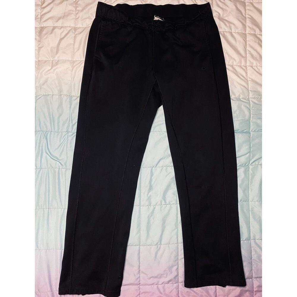 Nike therma-pants size large